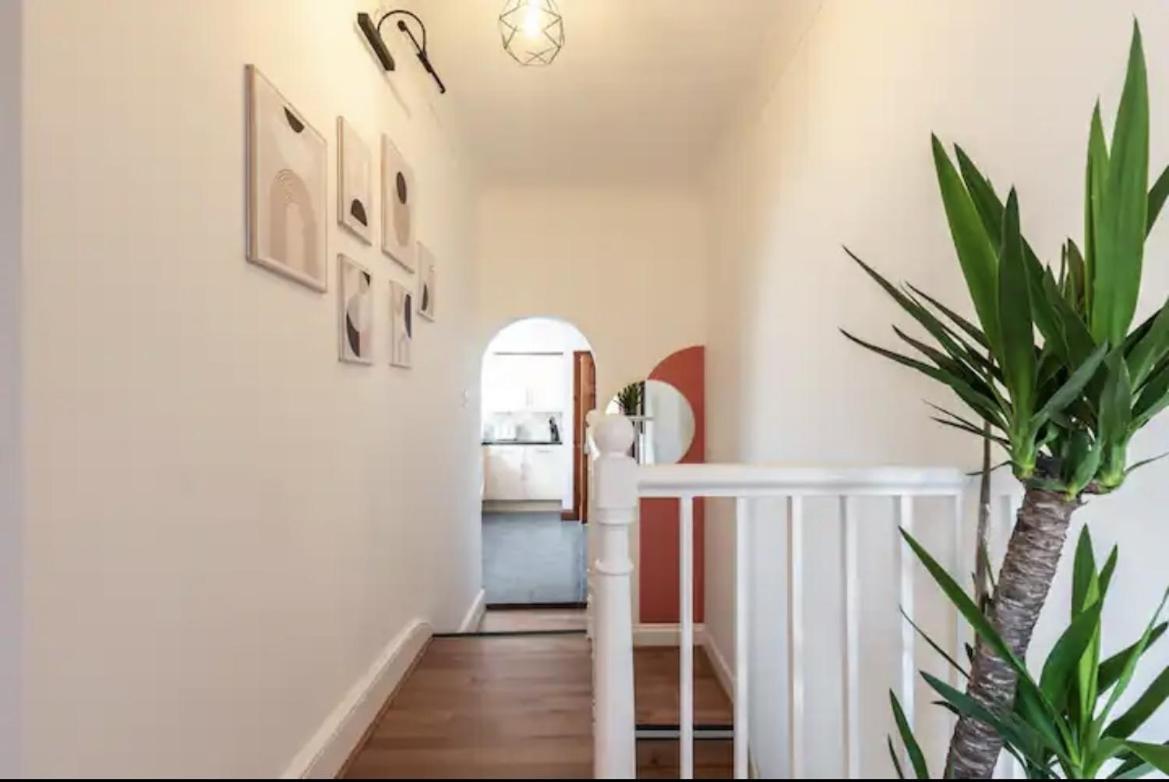 Metropolitan - 2 Bed, Private Parking Apartment, Great Commercial Home From Home Stay! Southampton Buitenkant foto