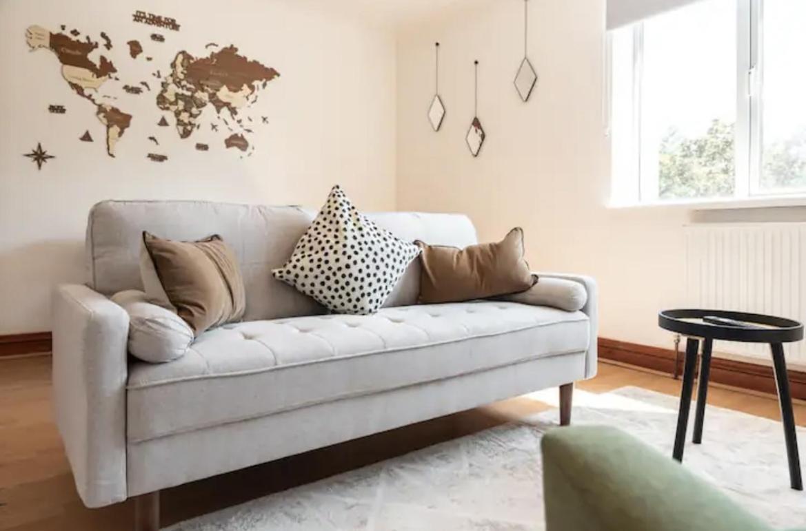 Metropolitan - 2 Bed, Private Parking Apartment, Great Commercial Home From Home Stay! Southampton Buitenkant foto